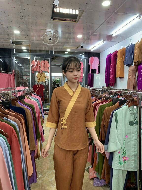 Bộ 3 nút tơ (nâu)